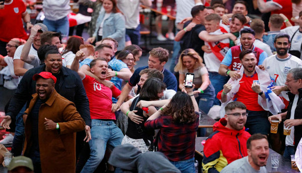 Euro 2020 England fans celebration